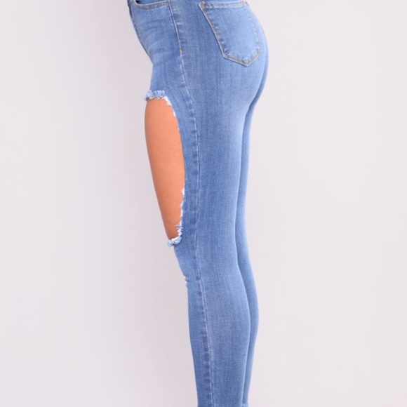 Fashion Nova Destroyed Jeans - Picture 3 of 4